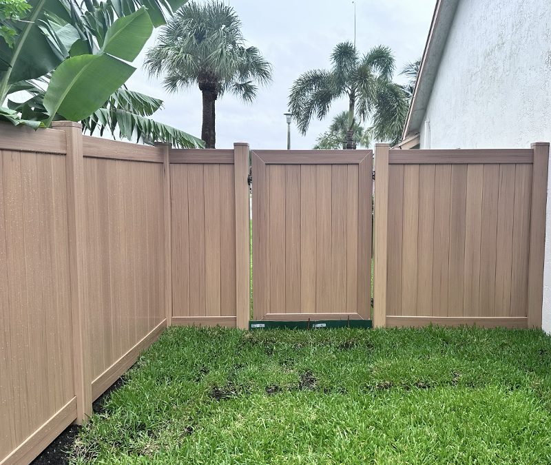 Cypress Wood Grain PVC Fence – Vinyl Privacy Fence – PVC Fence Installation – Fence Installation – Residential Fence Installation – Free Estimates – Broward County, FL Fence Installation