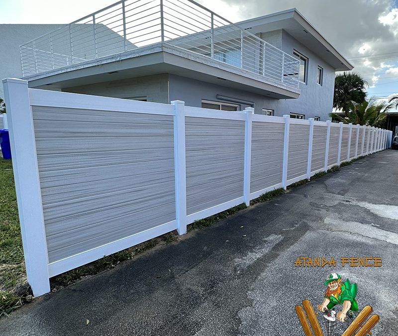 2-Tone Aspen PVC Fence – PVC Privacy Fence – PVC Fence Installation – Vinyl Fence Installation – Fence Installation – Residential Fence Installation – Free Estimates – Lauderdale by the Sea, FL Fence Installation