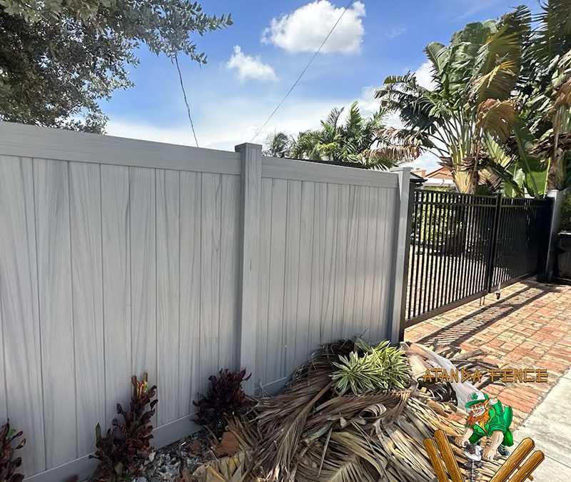 Coastal Cedar PVC Privacy Fence – PVC Fence Installation – Vinyl Fence Installation – Fence Installation – Residential Fence Installation – Free Estimates – Fort Lauderdale, FL Fence Installation