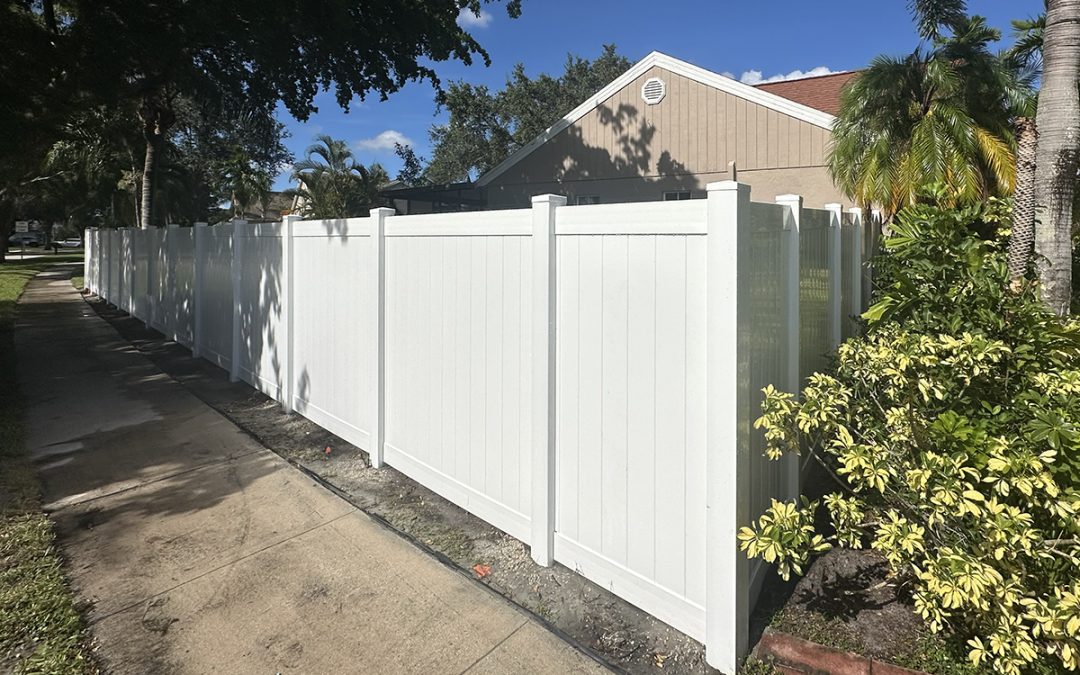 PVC Privacy Fence – PVC Fence Installation – Vinyl Fence Installation – Fence Installation – Residential Fence Installation – Free Estimates – Miramar, FL Fence Installation